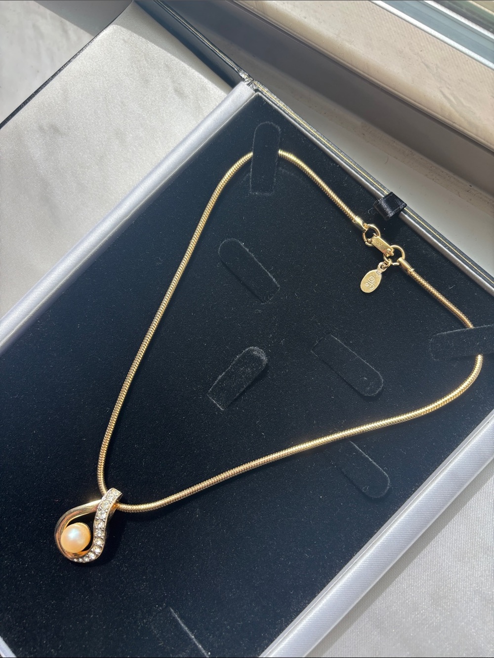 Diane Von Furstenberg Gold Pearl Teardrop Necklace with Crystal Accents - Picture 7 of 7